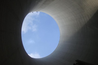 Installation der Rohrleitung für Winter-Sprühsystem in Počerady